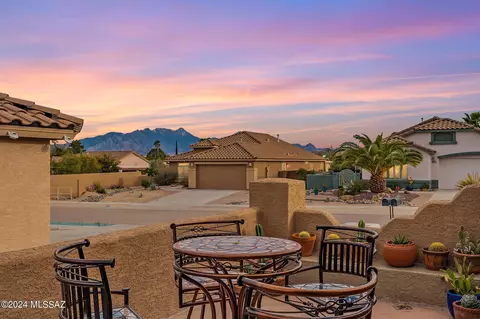 1032 W Placita Vargas, Green Valley, AZ 85614