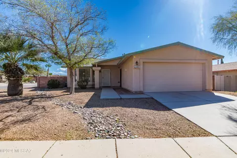 4621 W Snowberry Ln, Tucson, AZ 85742
