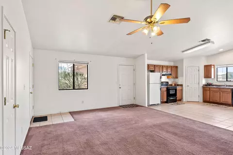 Living - 2017 E Cochise Vis, Tucson, AZ 85713 photo 1 of 2