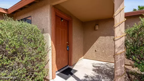 Exterior - 2017 E Cochise Vis, Tucson, AZ 85713 photo 2 of 10