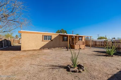 2572 W Bilby Rd, Tucson, AZ 85746