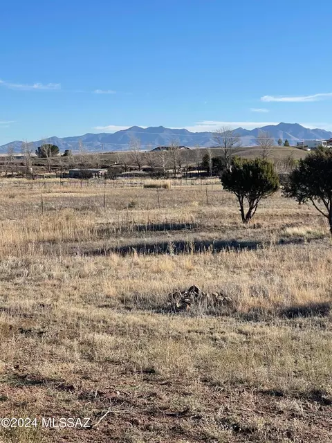 27 Harvest Dr #14, Sonoita, AZ 85637