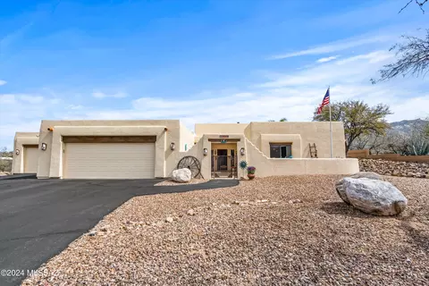 38439 S Loma Serena Dr, Tucson, AZ 85739