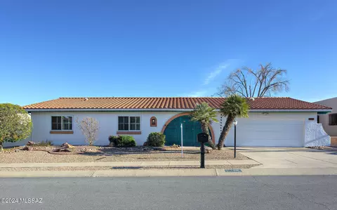 215 W Calle Escudilla, Green Valley, AZ 85614