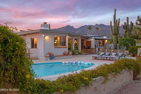 4090 E La Cadena, Tucson, AZ 85718