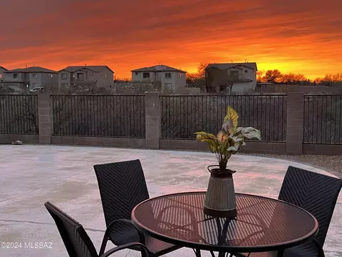 8166 S Camino Serpe, Tucson, AZ 85747