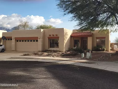 357 Crescendo Ct, Tucson, AZ 85737