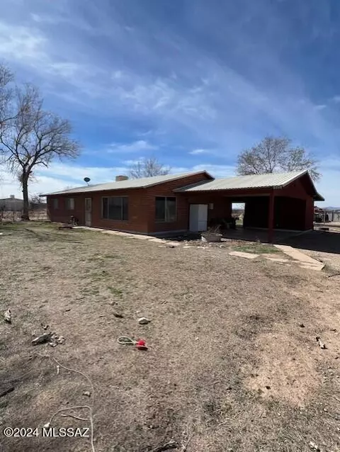 6707 S Kansas Settlement Rd, Willcox, AZ 85643