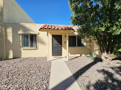 810 S Kolb Rd #63, Tucson, AZ 85710