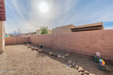 Exterior - 8952 E Wright School Loop, Tucson, AZ 85715 photo 7 of 11
