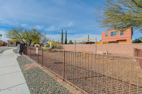 View/Area - 8952 E Wright School Loop, Tucson, AZ 85715 photo 1 of 1