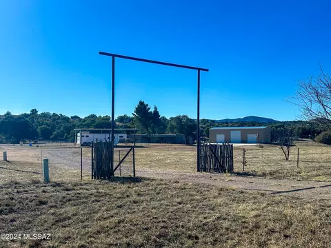 29 Abbey Ln, Sonoita, AZ 85637
