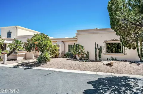 8010 N Casas Carmen, Tucson, AZ 85742