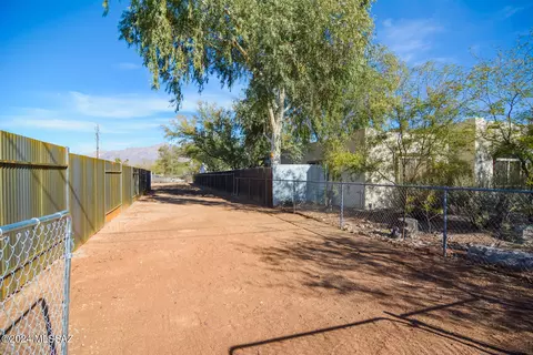 4437 E Bermuda St #8, Tucson, AZ 85716