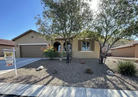 38825 S Running Roses Ln, Tucson, AZ 85739