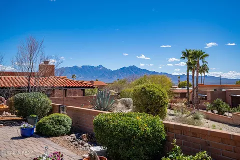 1879 W Via De La Gloria, Green Valley, AZ 85622