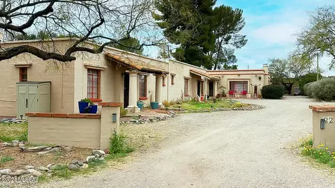 22 Burruel St #6 S, Tubac, AZ 85646