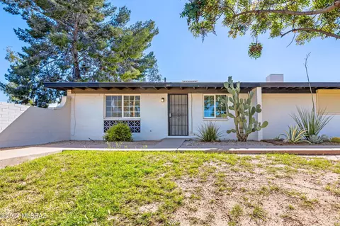 3802 S Desert Spring Dr, Tucson, AZ 85730