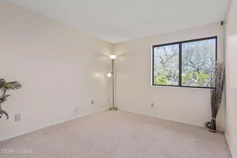 9311 E Walnut Tree Dr, Tucson, AZ 85749 photo 15