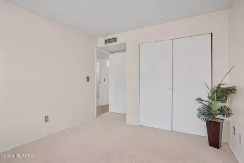 9311 E Walnut Tree Dr, Tucson, AZ 85749 photo 16