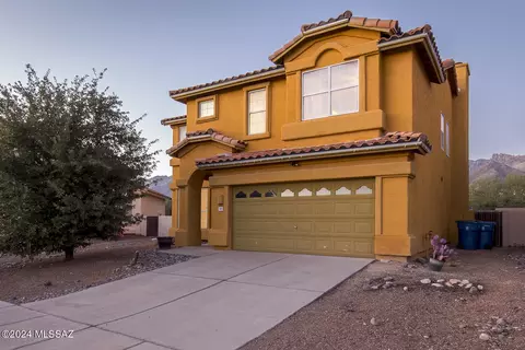 7727 E Castle Valley Way, Tucson, AZ 85750