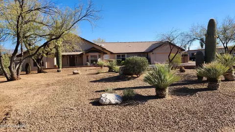 9318 E Bidahochi Dr, Tucson, AZ 85749