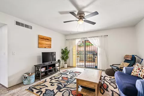Living - 4214 E Allison Rd, Tucson, AZ 85712 photo 2 of 3