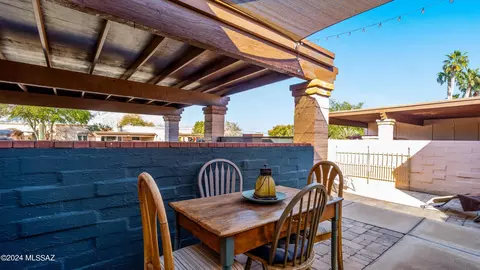 Exterior - 4214 E Allison Rd, Tucson, AZ 85712 photo 3 of 12