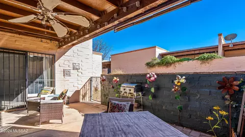 Exterior - 4214 E Allison Rd, Tucson, AZ 85712 photo 7 of 12