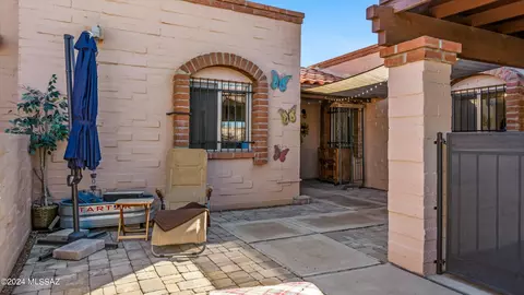 Exterior - 4214 E Allison Rd, Tucson, AZ 85712 photo 2 of 12