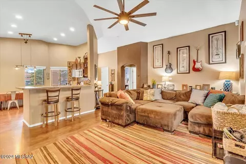 Living - 8870 E Maxwell Dr, Tucson, AZ 85747 photo 1 of 3