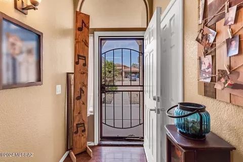 Entry Way - 8870 E Maxwell Dr, Tucson, AZ 85747 photo 2 of 4