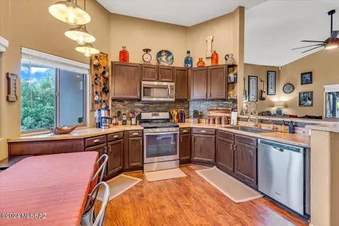 Kitchen - 8870 E Maxwell Dr, Tucson, AZ 85747 photo 1 of 3