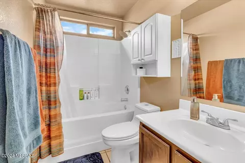 Bath - 8870 E Maxwell Dr, Tucson, AZ 85747 photo 2 of 7