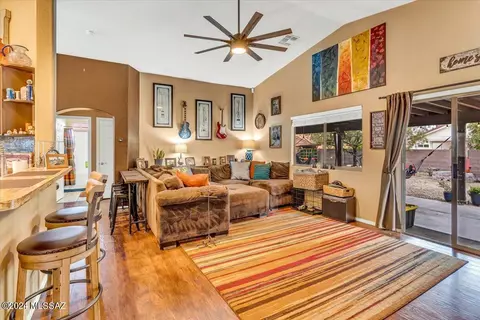Living - 8870 E Maxwell Dr, Tucson, AZ 85747 photo 3 of 3