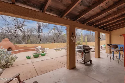 Exterior - 10553 E Speedway Blvd, Tucson, AZ 85748 photo 5 of 10