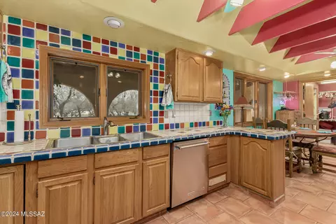 Kitchen - 10553 E Speedway Blvd, Tucson, AZ 85748 photo 2 of 4
