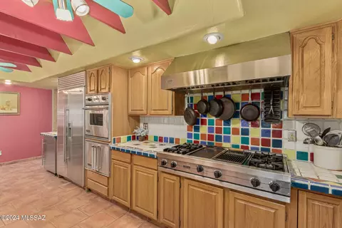 Kitchen - 10553 E Speedway Blvd, Tucson, AZ 85748 photo 3 of 4