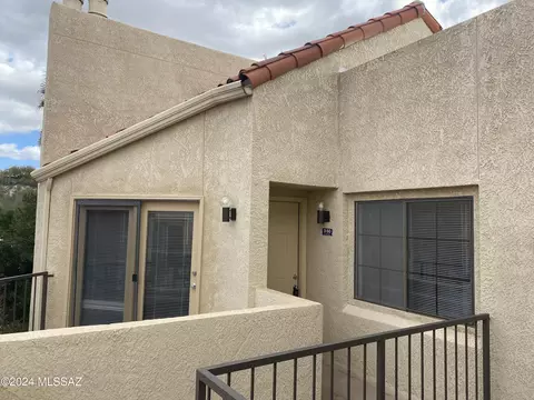 1200 E River Rd #D50, Tucson, AZ 85718