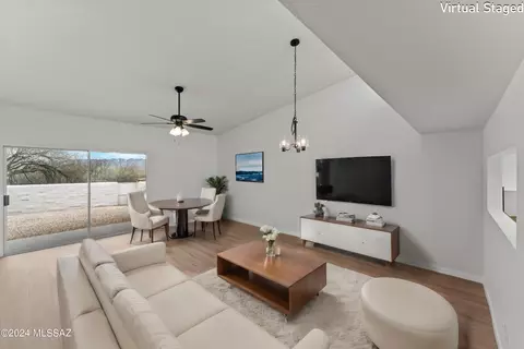 377 E Via Terrenal, Green Valley, AZ 85614