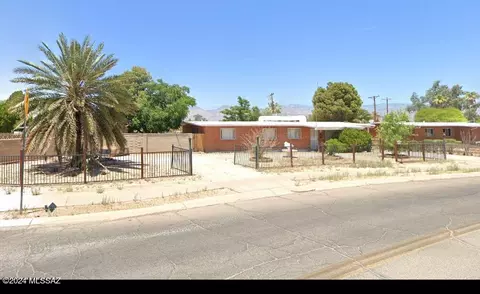6505 E Calle Betelgeux, Tucson, AZ 85710