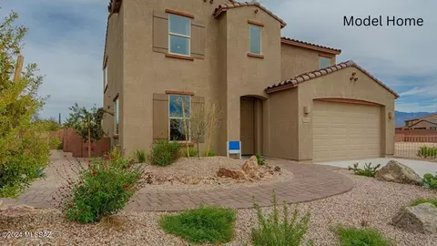 11135 S Golden Aspen Dr, Vail, AZ 85641