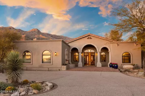 6350 N Camino De Santa Valera, Tucson, AZ 85718