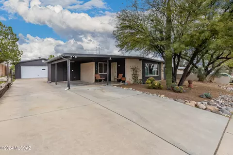 8155 E Nicaragua Dr, Tucson, AZ 85730