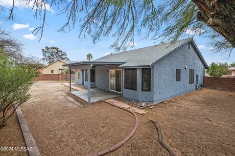 Exterior - 9541 E Danforth Pl, Tucson, AZ 85747 photo 5 of 9