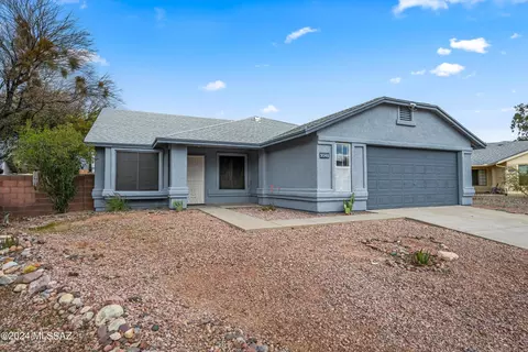Exterior - 9541 E Danforth Pl, Tucson, AZ 85747 photo 1 of 9