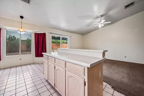 Bath - 9541 E Danforth Pl, Tucson, AZ 85747 photo 1 of 4