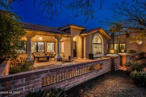 4070 N Crculo Manzanillo, Tucson, AZ 85750