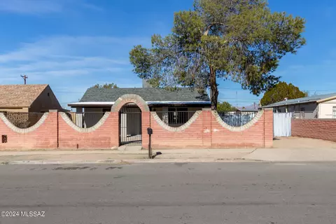 138 W Oklahoma St, Tucson, AZ 85714