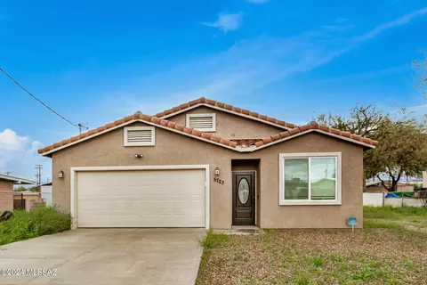 5723 E 23rd St, Tucson, AZ 85711